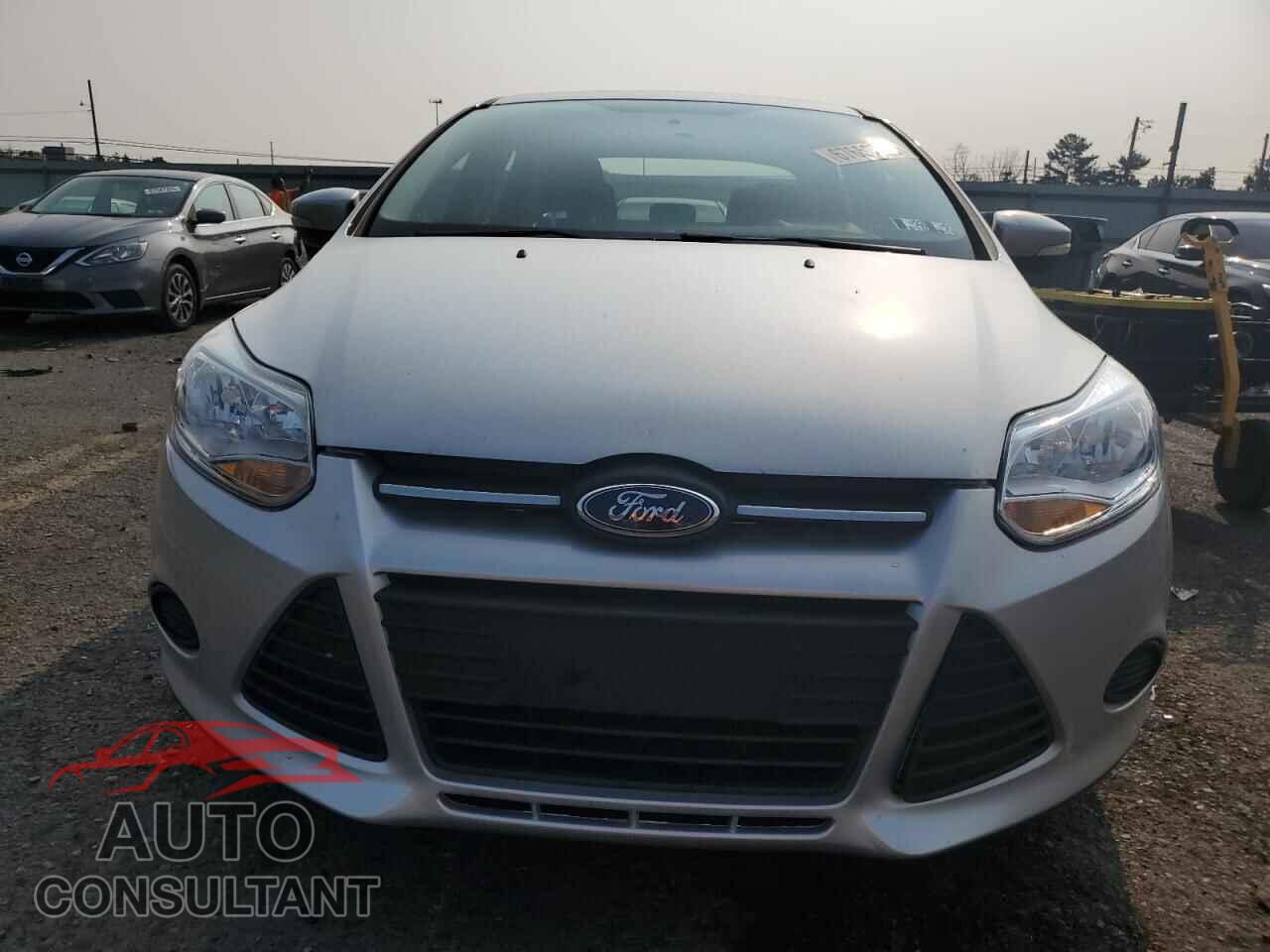 FORD FOCUS 2014 - 1FADP3F2XEL457269