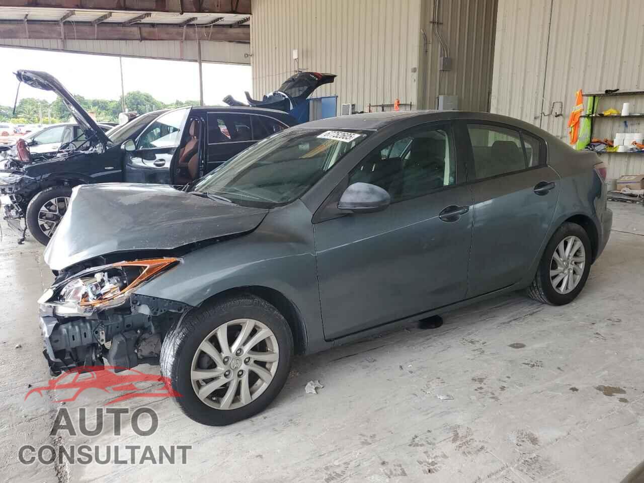 MAZDA 3 2012 - JM1BL1V7XC1572641