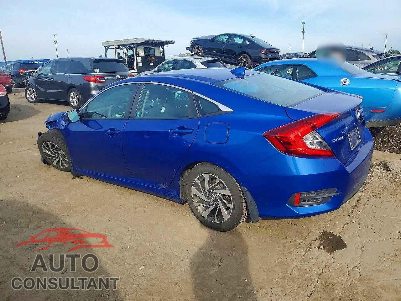 HONDA CIVIC 2018 - 2HGFC2F79JH590747