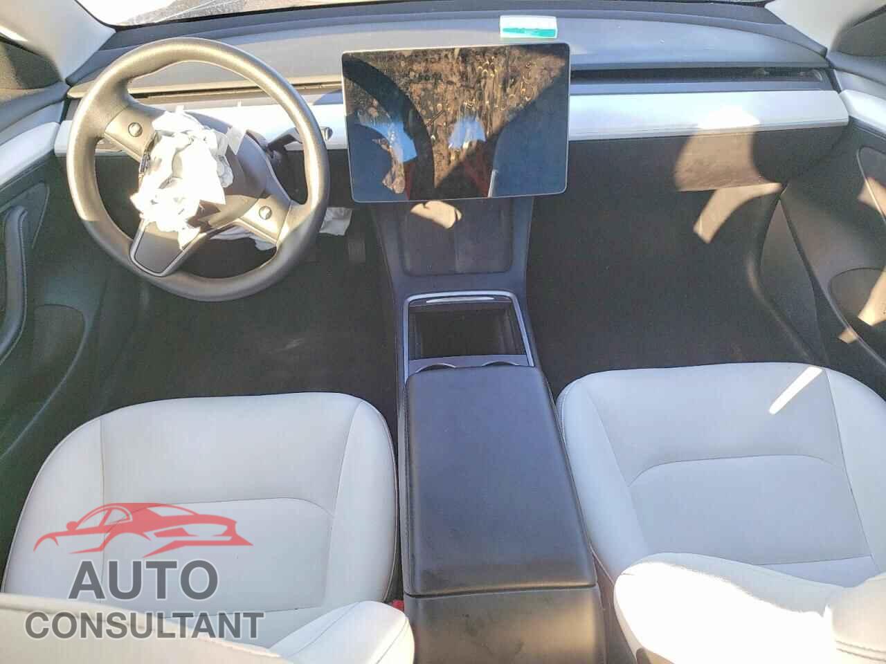TESLA MODEL 3 2021 - 5YJ3E1EA8MF032269
