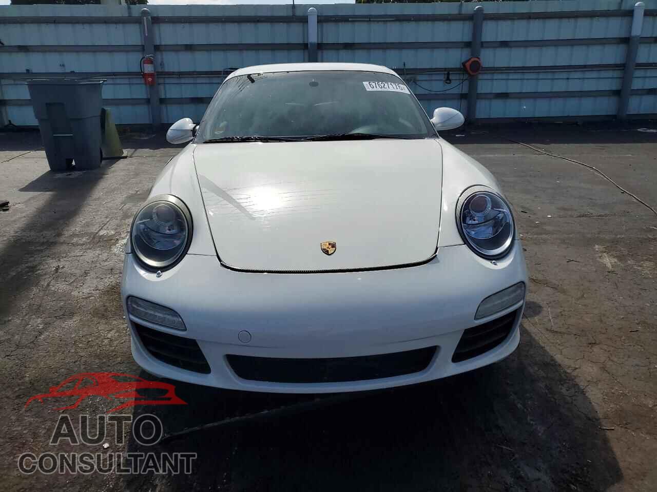 PORSCHE 911 2011 - WP0AB2A97BS720135