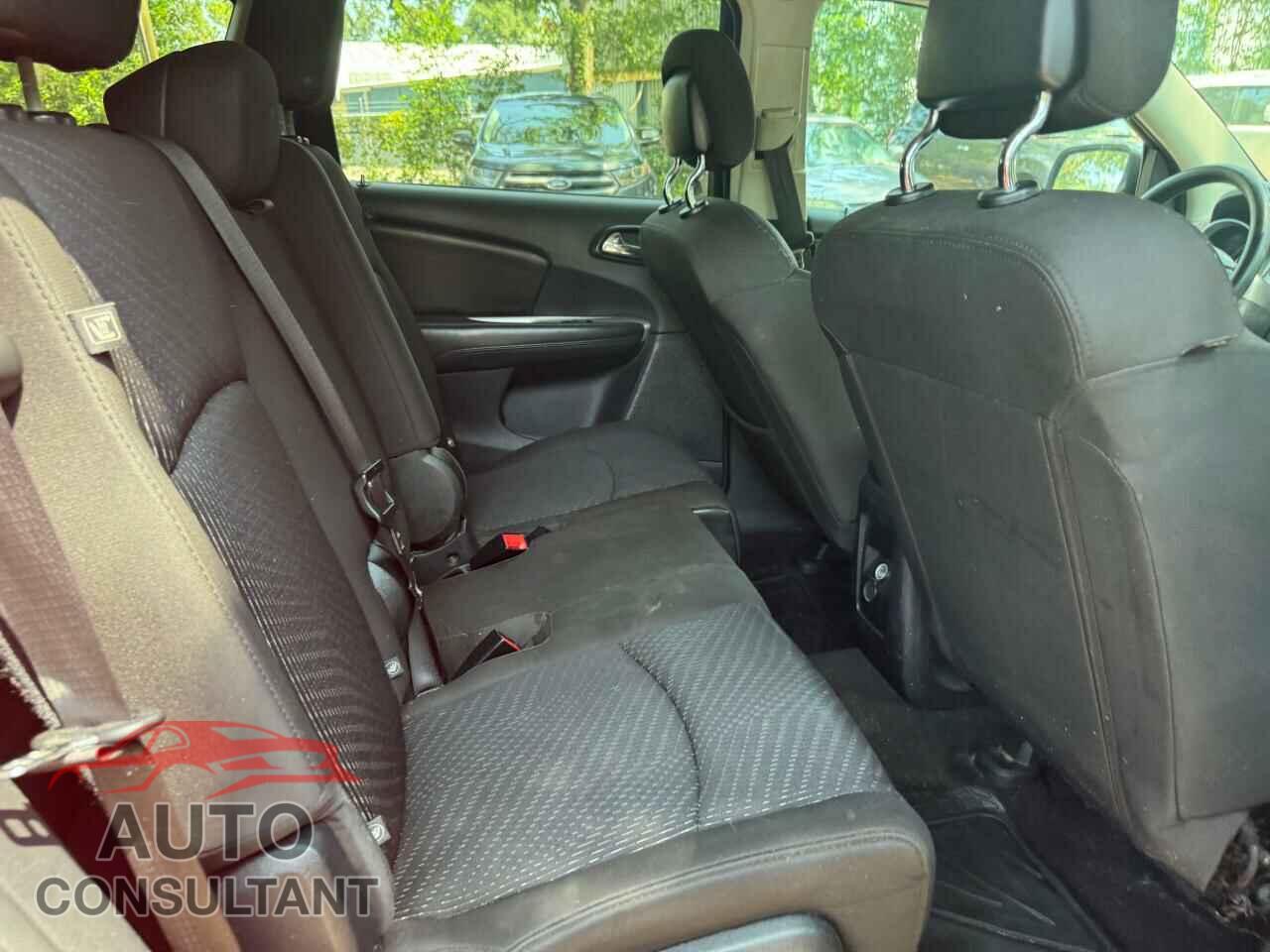 DODGE JOURNEY 2017 - 3C4PDDBG1HT592334