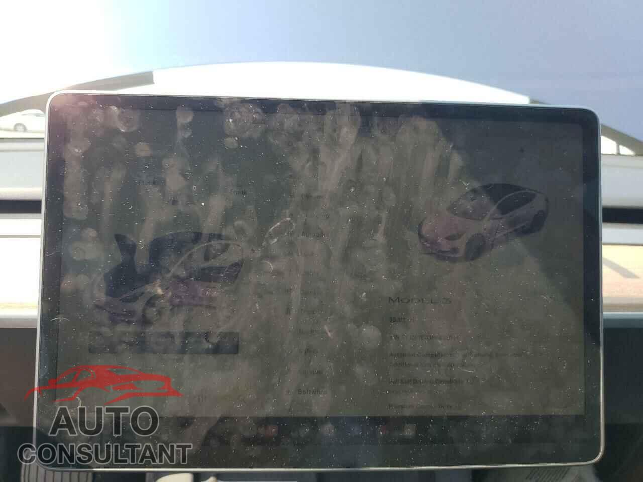 TESLA MODEL 3 2023 - 5YJ3E1EA1PF438141