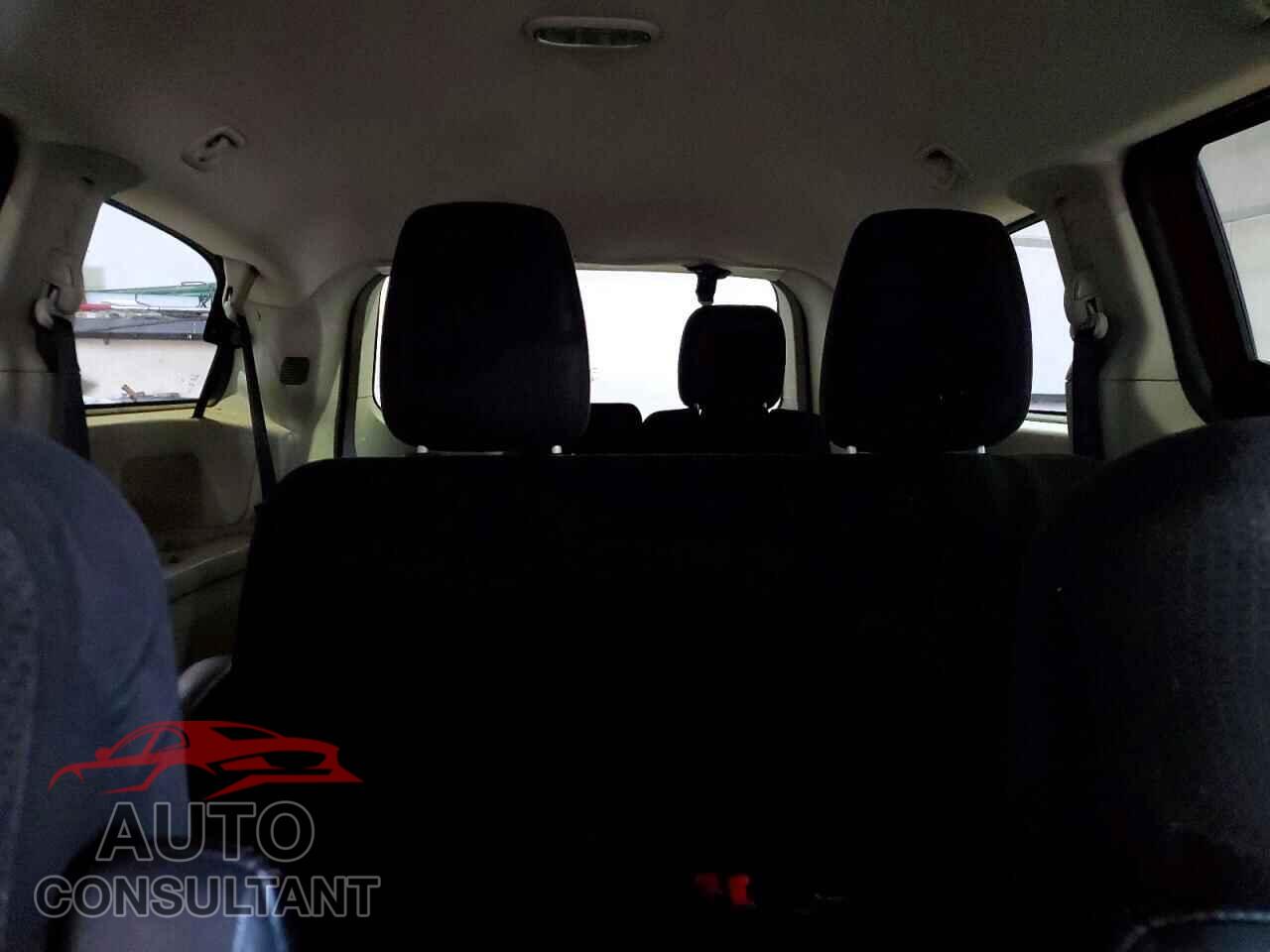 DODGE CARAVAN 2013 - 2C4RDGBG9DR571433