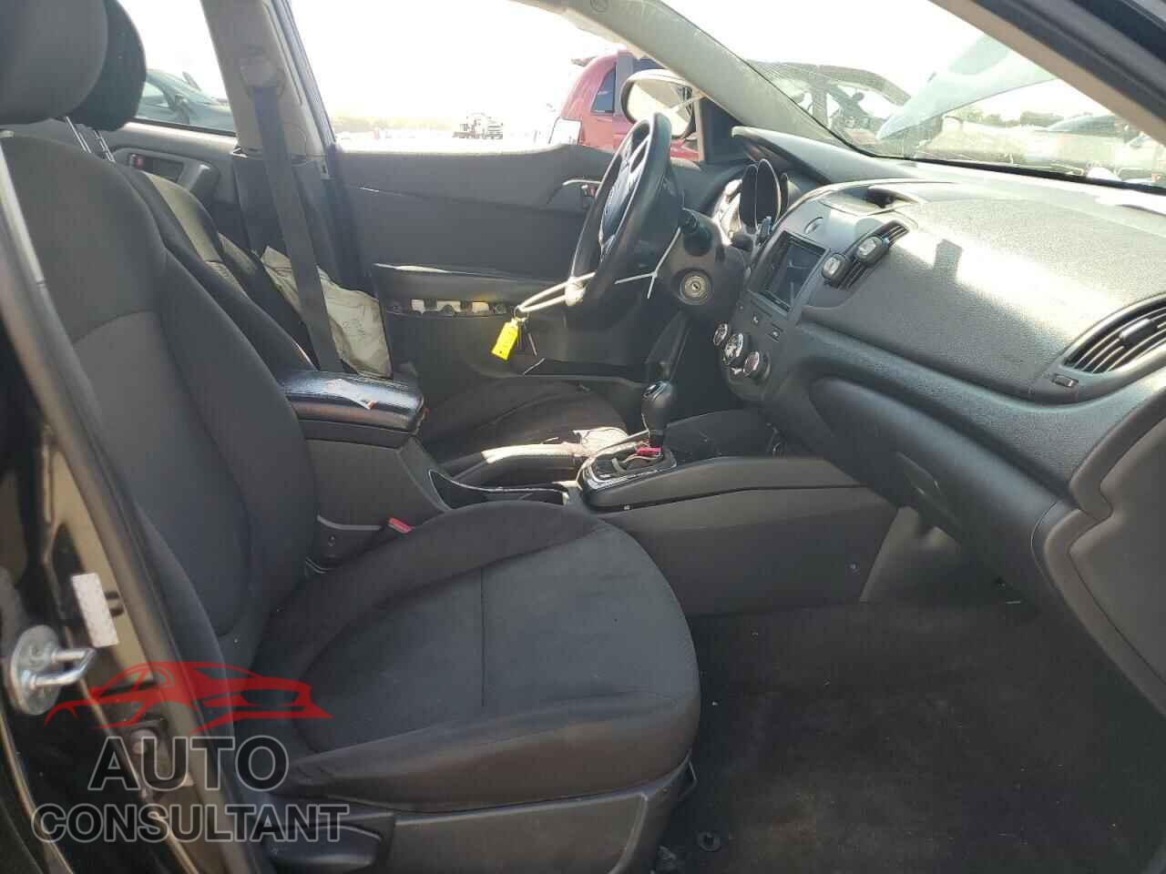 KIA FORTE 2012 - KNAFU4A21C5578134