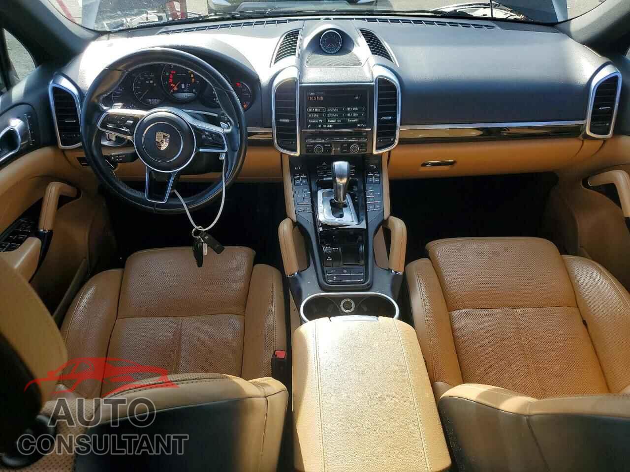 PORSCHE CAYENNE 2016 - WP1AA2A26GKA11854