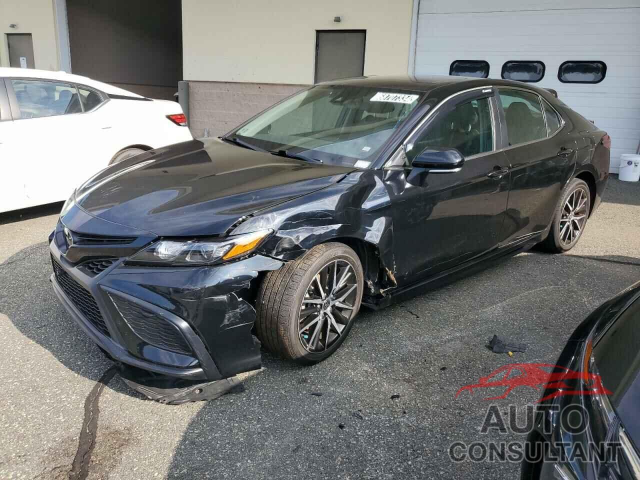 TOYOTA CAMRY 2022 - 4T1G11BK6NU068539