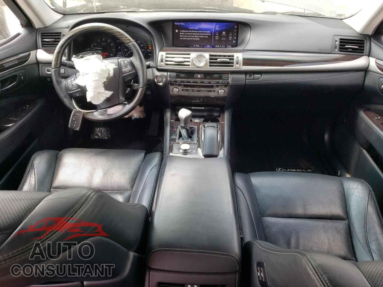 LEXUS LS460 2017 - JTHCL5EF5H5028355