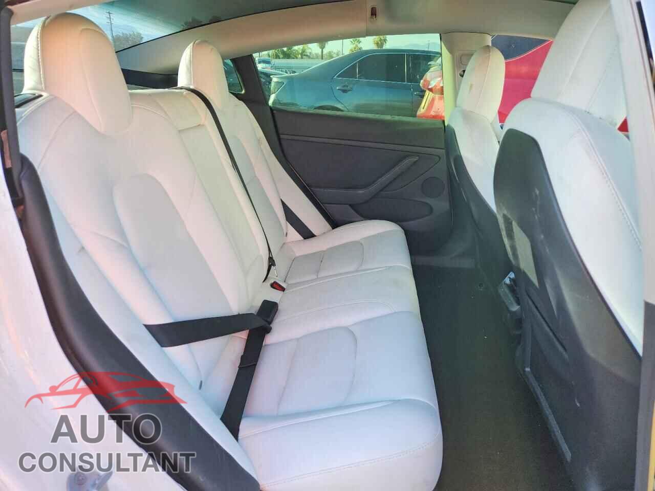 TESLA MODEL 3 2022 - 5YJ3E1EC7NF128641