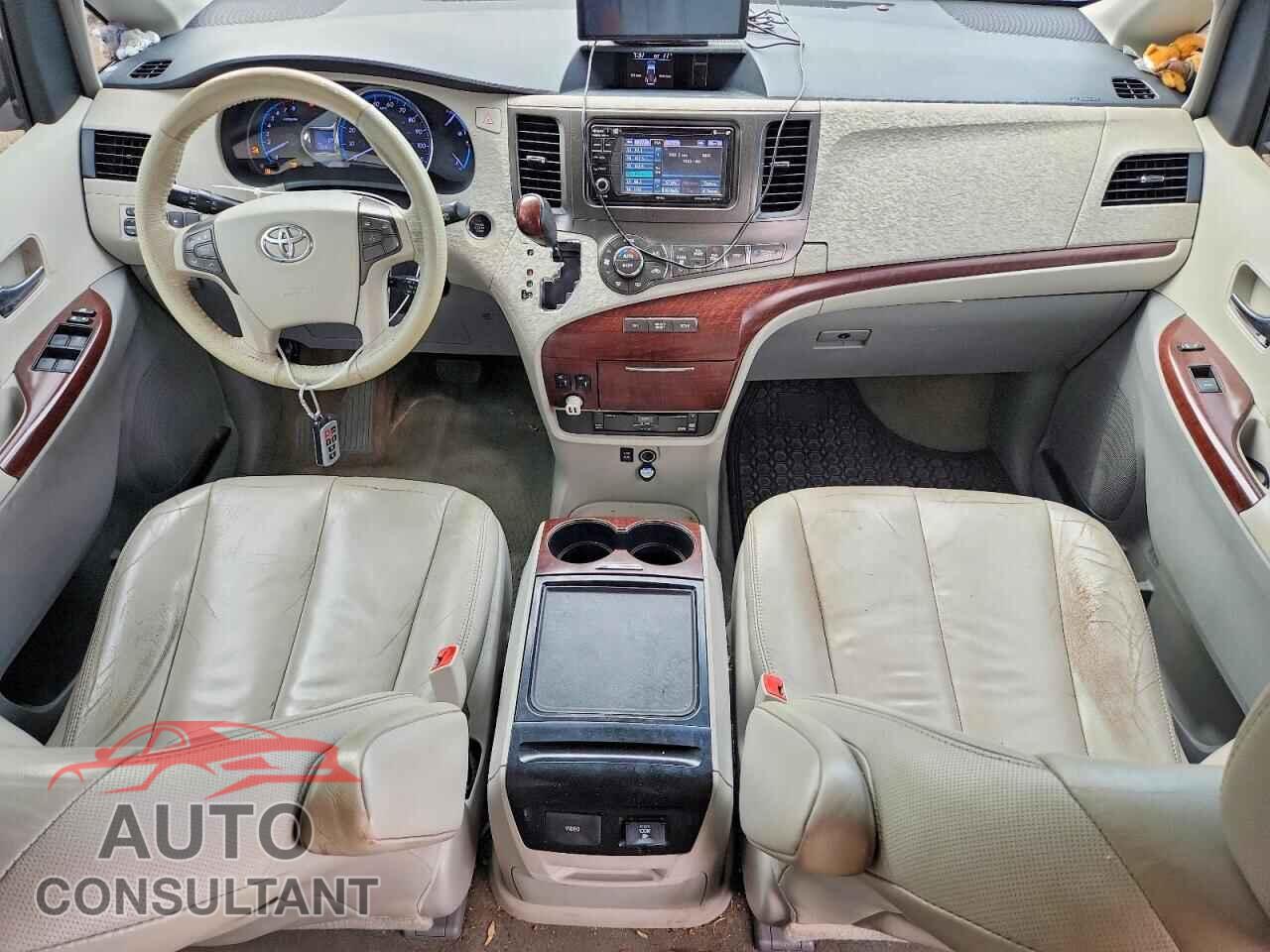 TOYOTA SIENNA 2012 - 5TDYK3DC1CS277129