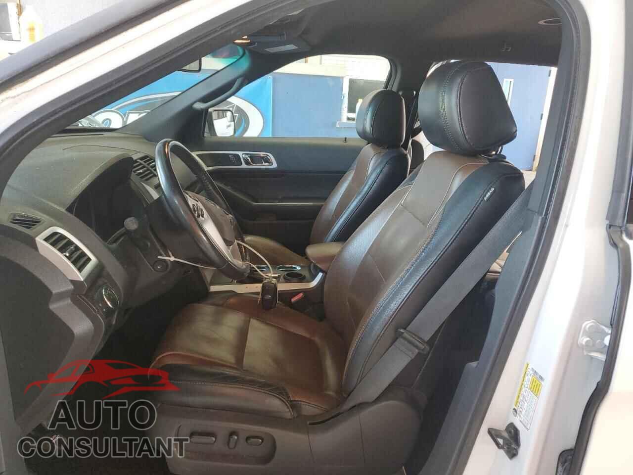 FORD EXPLORER 2011 - 1FMHK7F85BGA31771