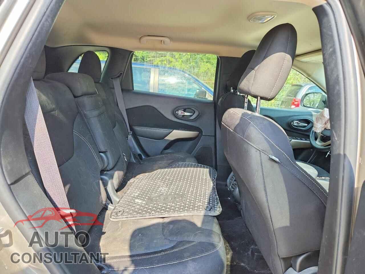 JEEP CHEROKEE 2017 - 1C4PJMCS2HW600639