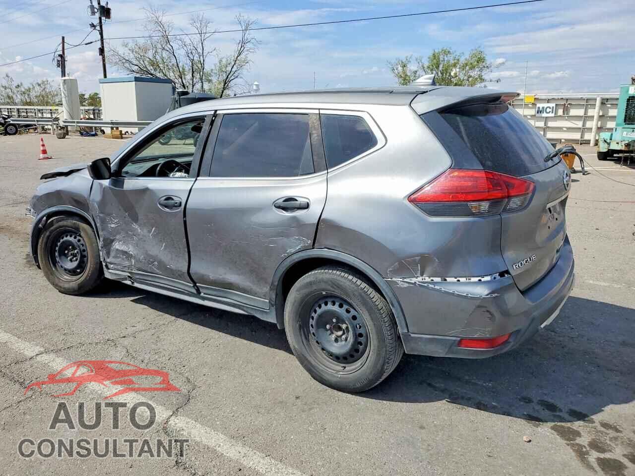NISSAN ROGUE 2017 - KNMAT2MT2HP505794
