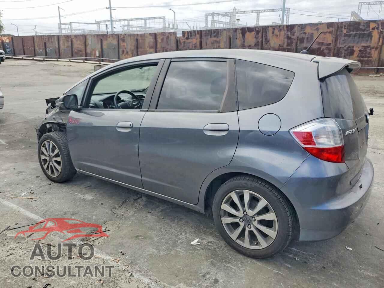 HONDA FIT 2013 - JHMGE8H59DC001486