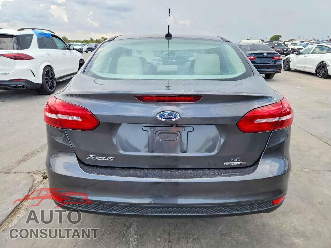 FORD FOCUS 2015 - 1FADP3F26FL349989