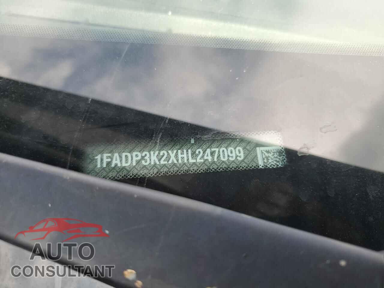FORD FOCUS 2017 - 1FADP3K2XHL247099