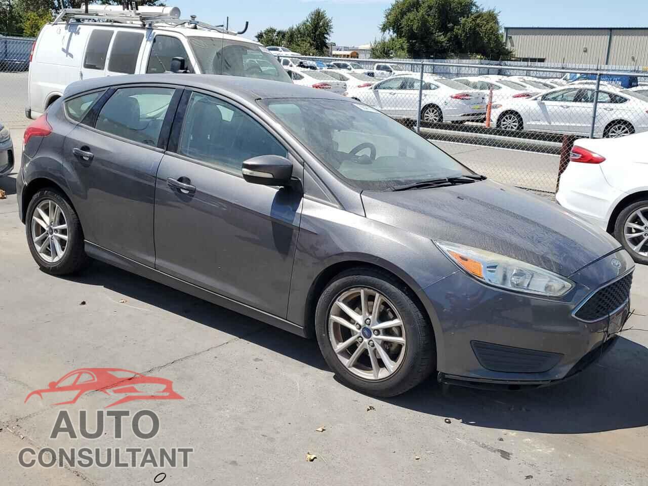 FORD FOCUS 2015 - 1FADP3K28FL211215