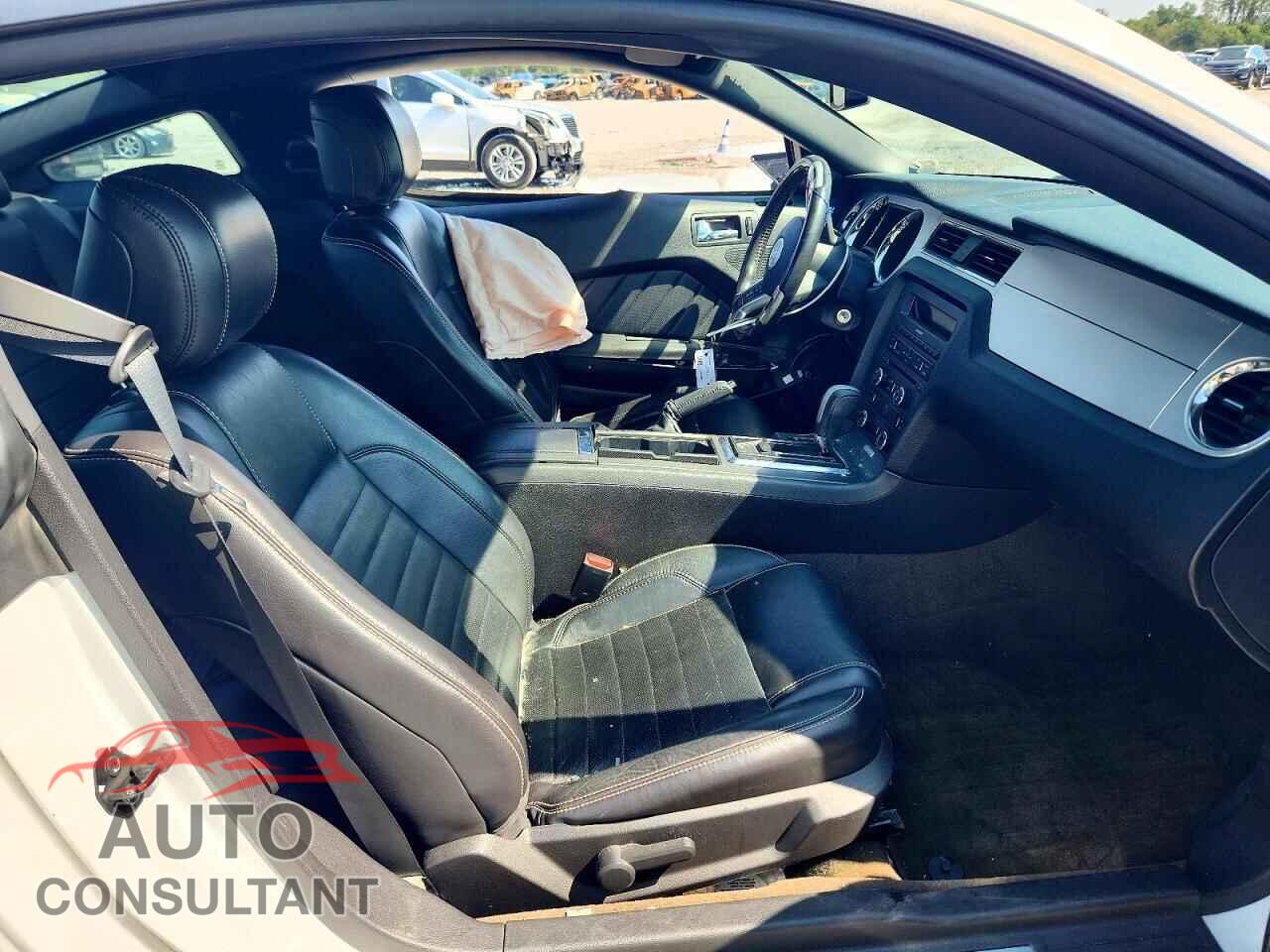 FORD MUSTANG 2014 - 1ZVBP8AM7E5210798