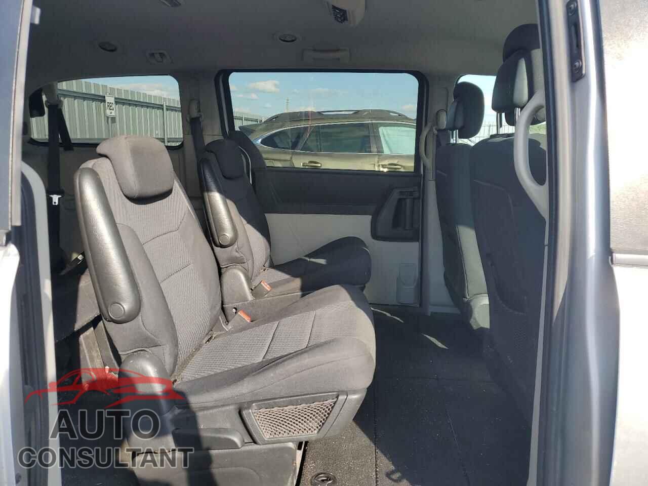 DODGE CARAVAN 2010 - 2D4RN4DE8AR361850