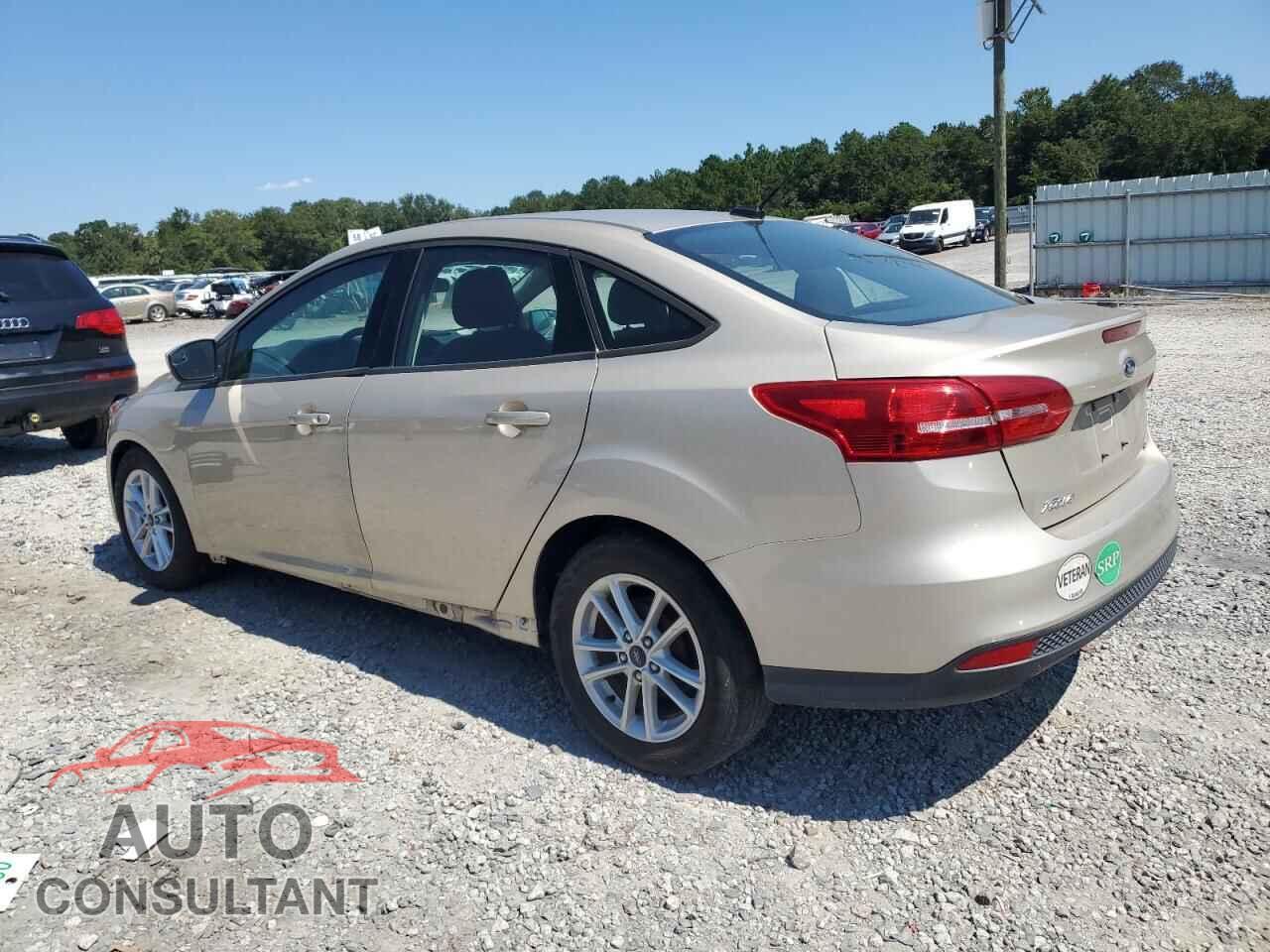 FORD FOCUS 2018 - 1FADP3F2XJL242923