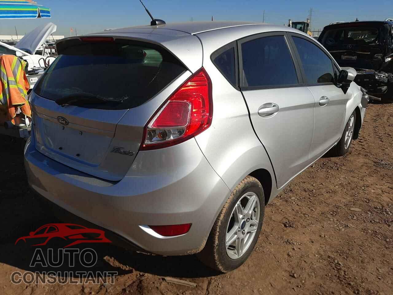 FORD FIESTA 2017 - 3FADP4EJ5HM147306