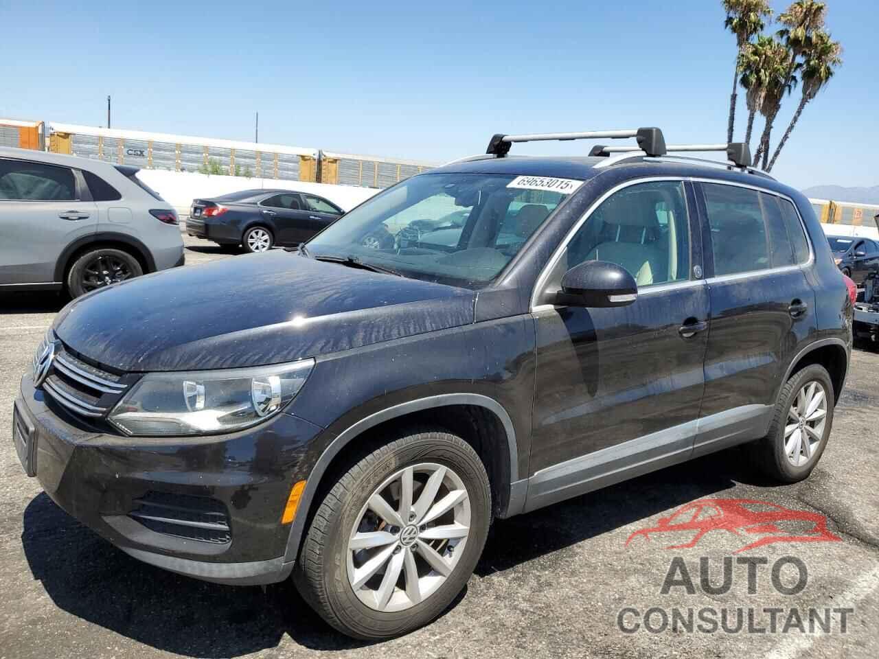 VOLKSWAGEN TIGUAN 2017 - WVGRV7AX2HK011414