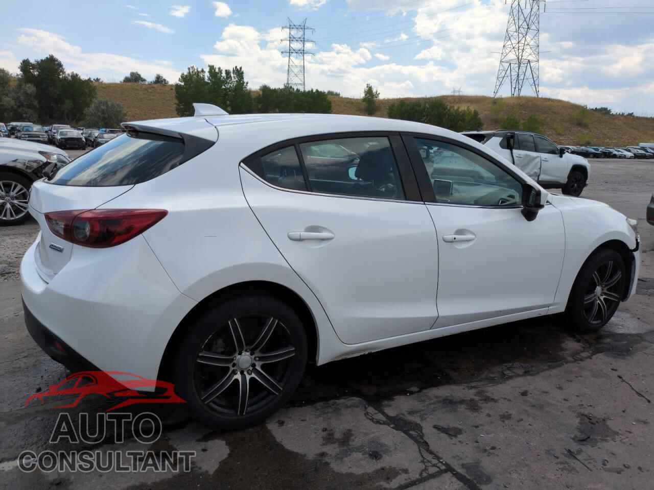 MAZDA 3 2014 - JM1BM1L32E1189177