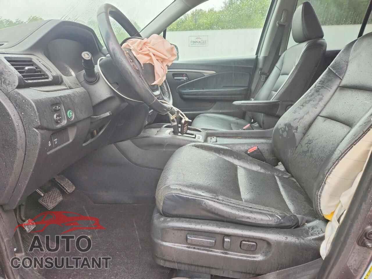 HONDA RIDGELINE 2017 - 5FPYK3F66HB030120