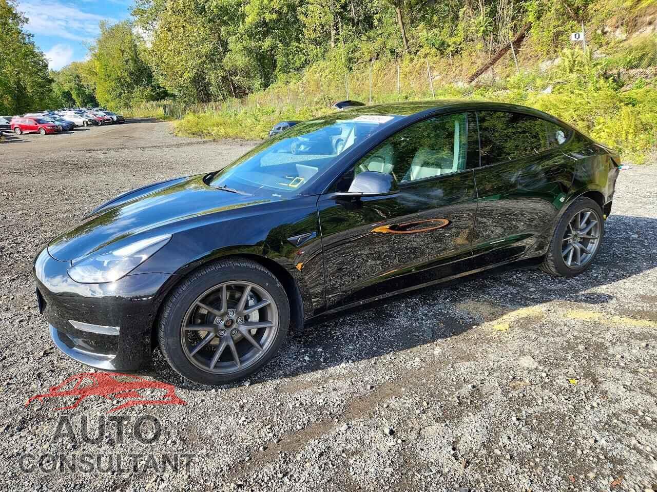 TESLA MODEL 3 2021 - 5YJ3E1EB0MF992565