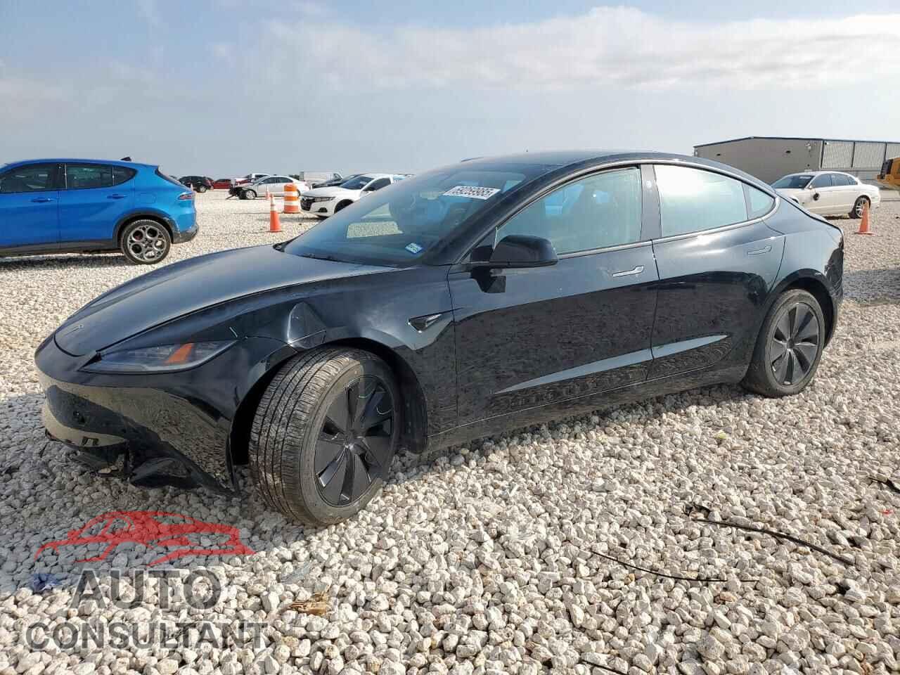 TESLA MODEL 3 2024 - 5YJ3E1EA2RF738872
