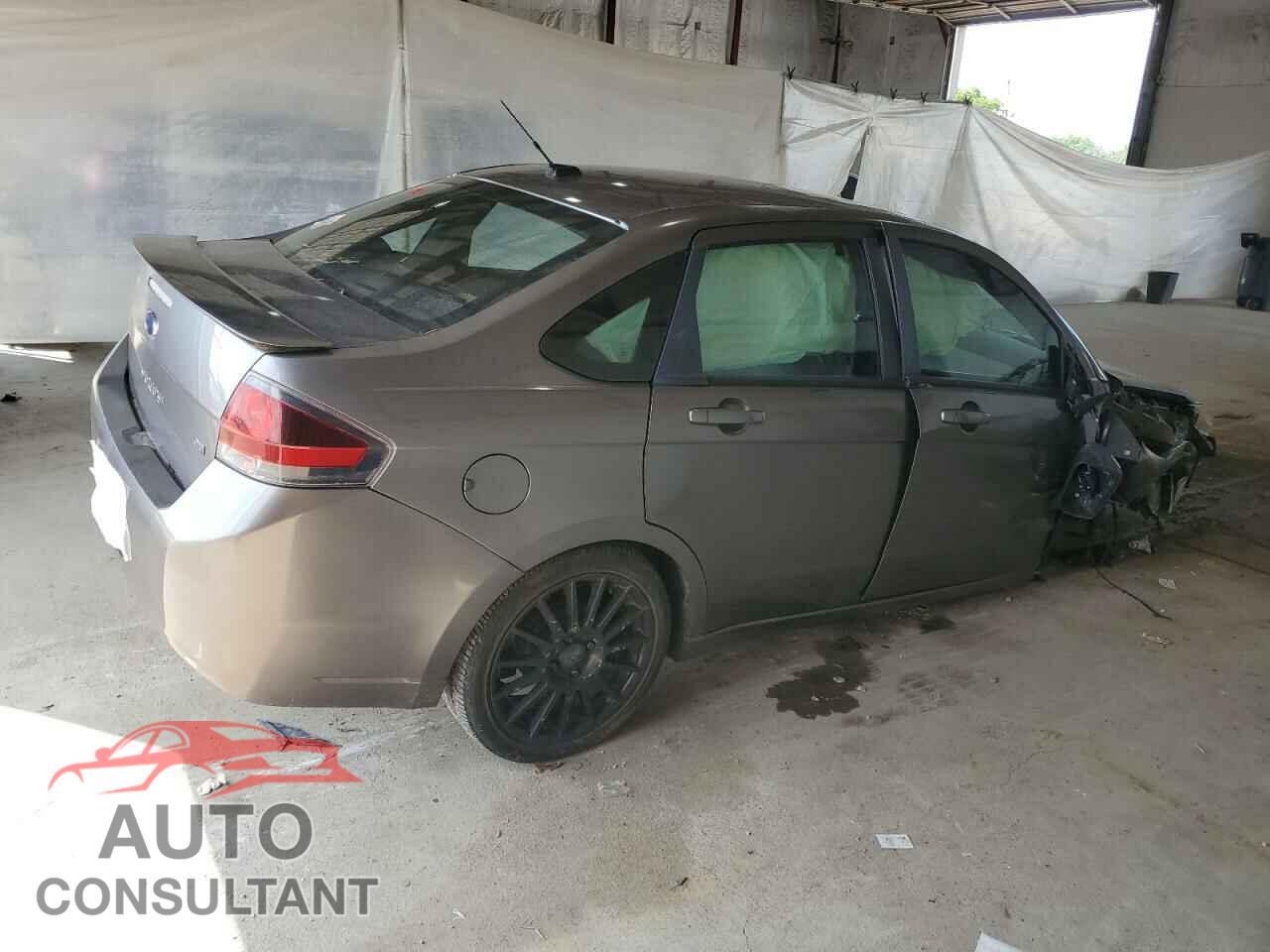 FORD FOCUS 2011 - 1FAHP3GN4BW107513