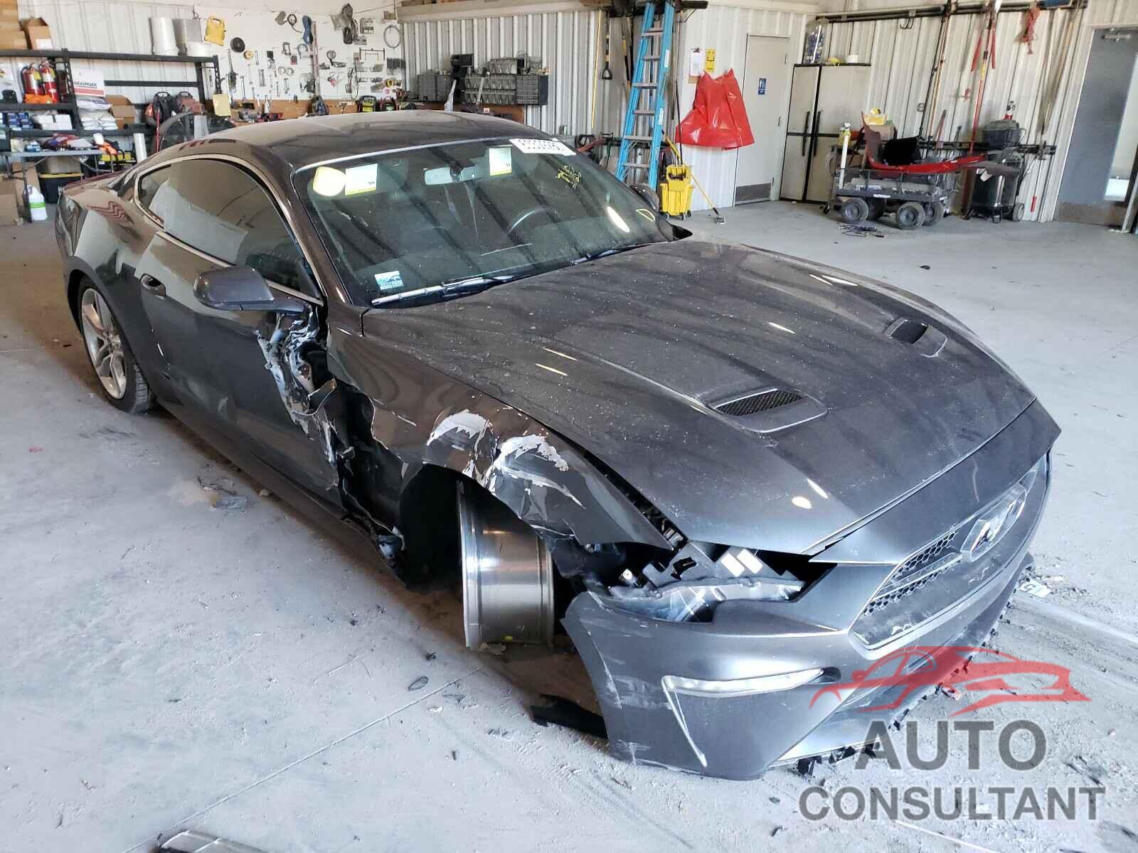 FORD MUSTANG 2019 - 1FA6P8THXK5185658