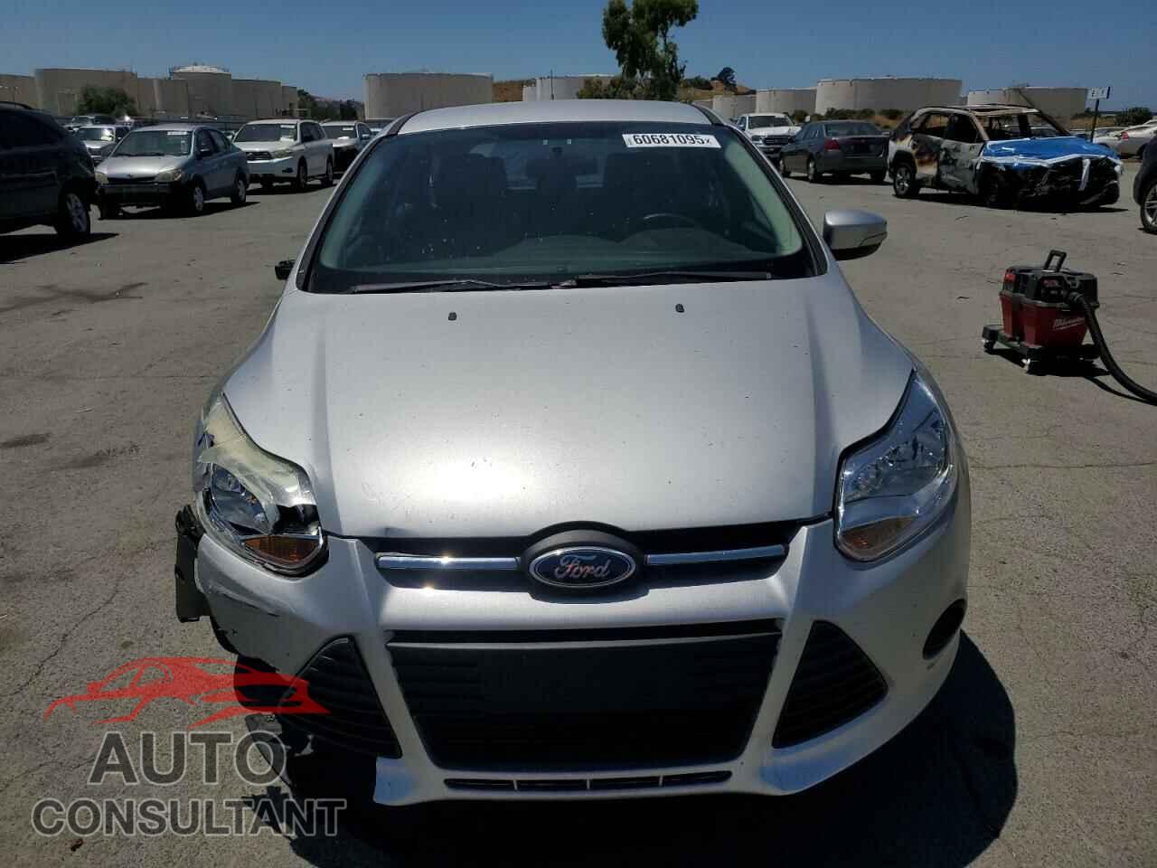 FORD FOCUS 2014 - 1FADP3K28EL407816