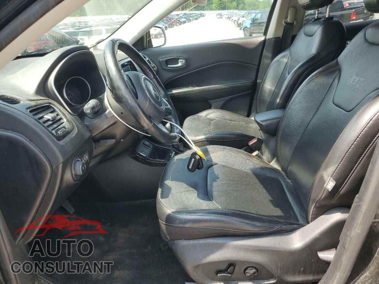 JEEP COMPASS 2020 - 3C4NJCCB7LT211205