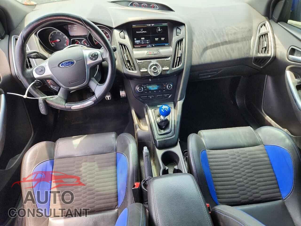 FORD FOCUS 2014 - 1FADP3L90EL166572