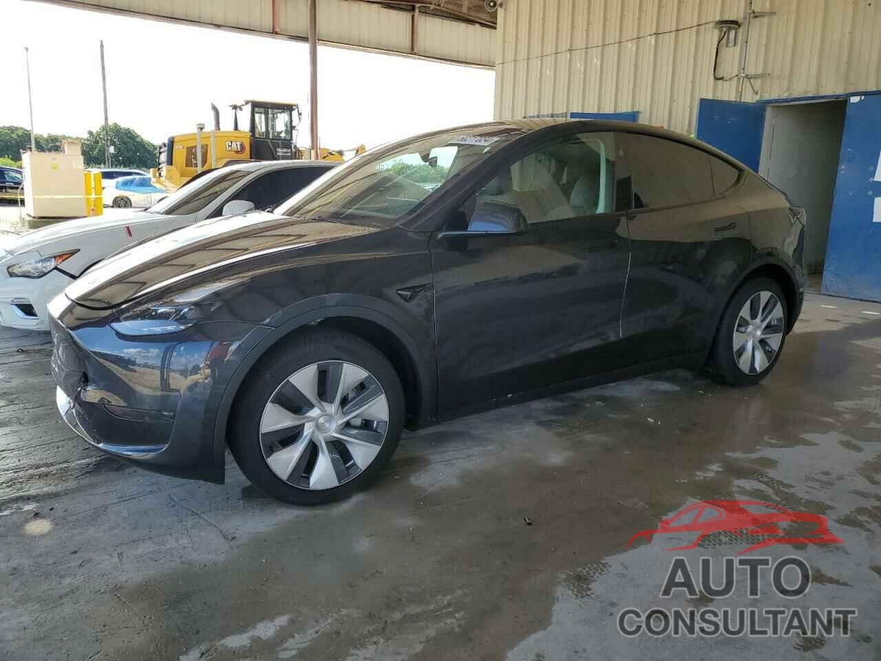 TESLA MODEL Y 2024 - 7SAYGDED2RF032614