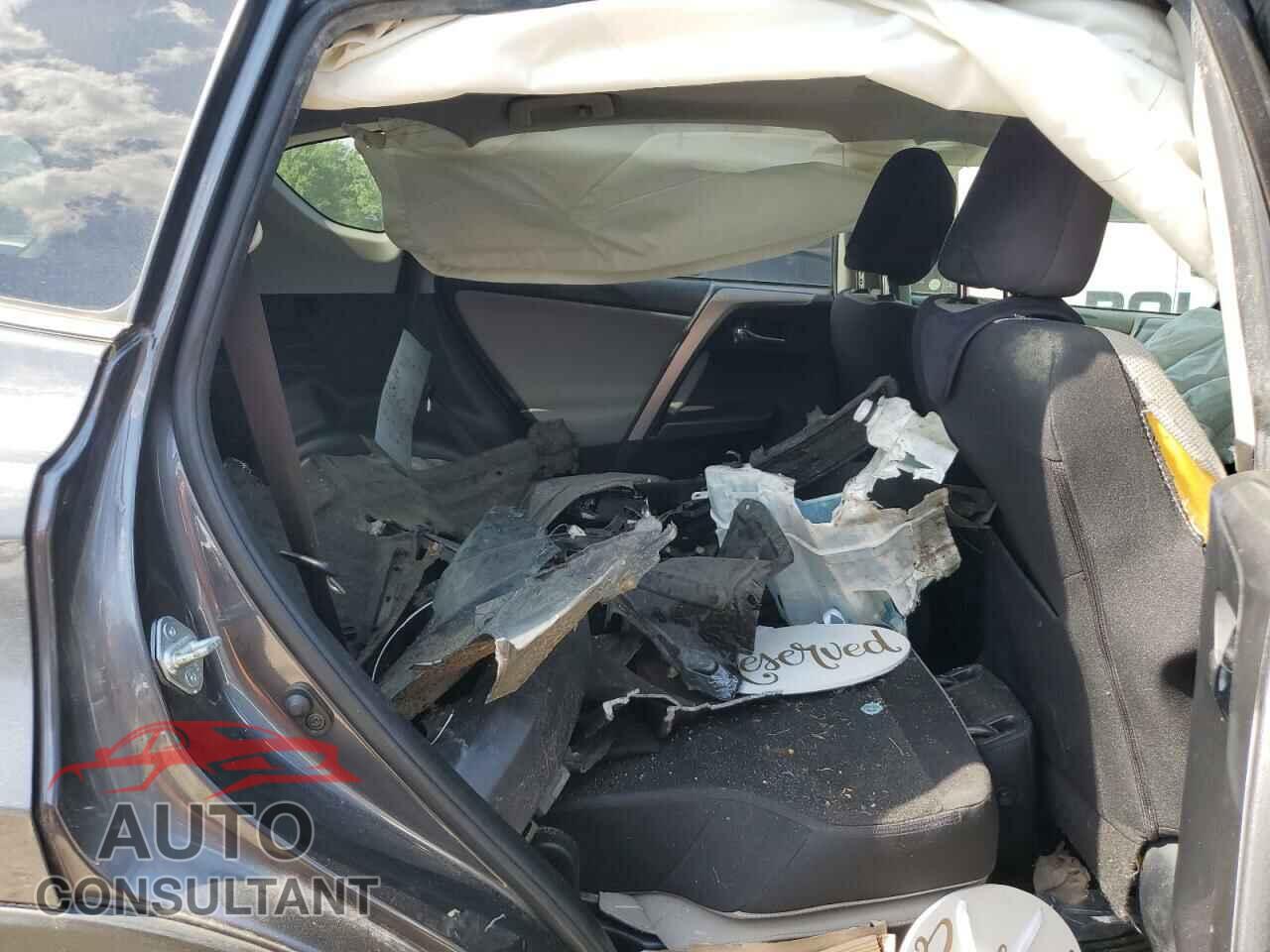 TOYOTA RAV4 2017 - JTMRFREV1HD203031
