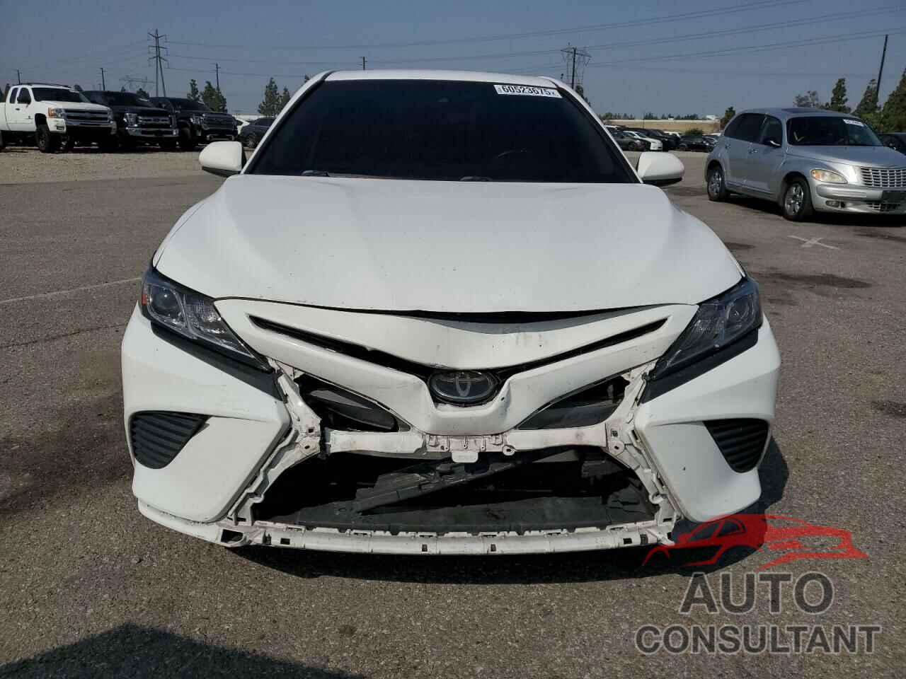 TOYOTA CAMRY 2018 - 4T1B11HK2JU081381