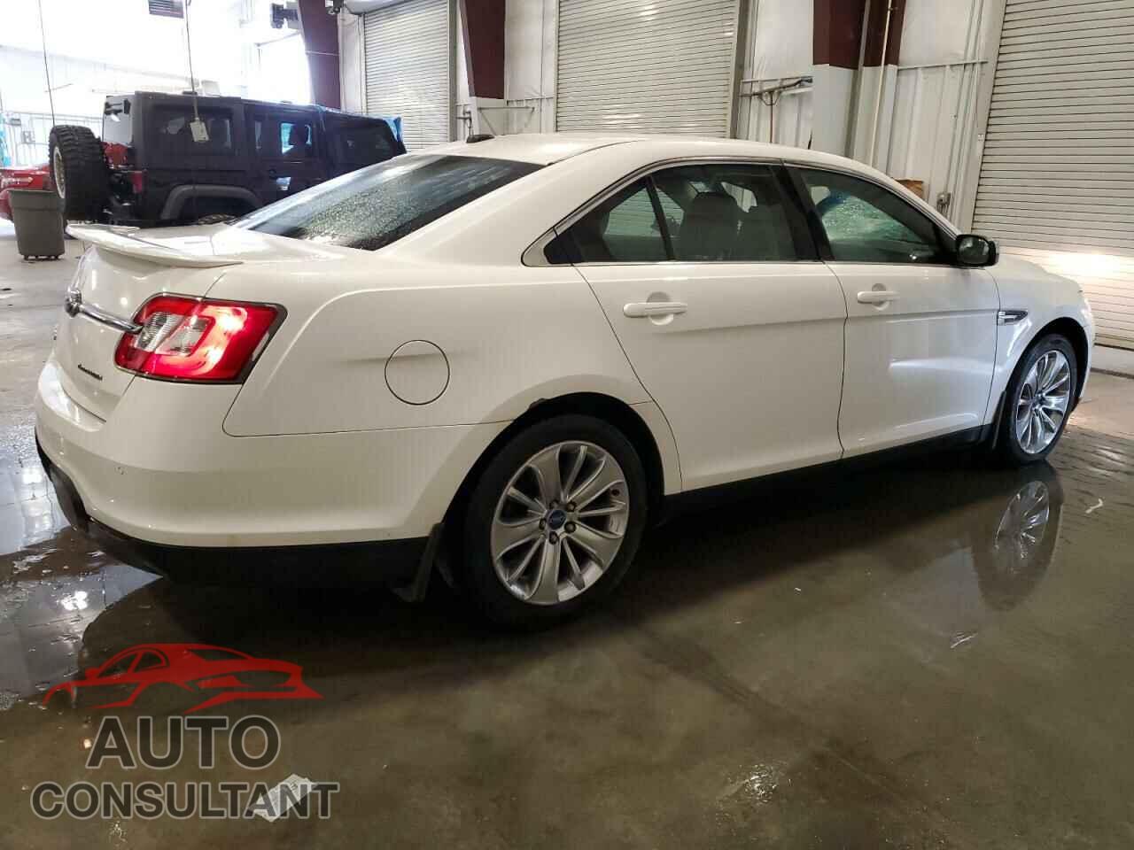 FORD TAURUS 2010 - 1FAHP2FW2AG104543
