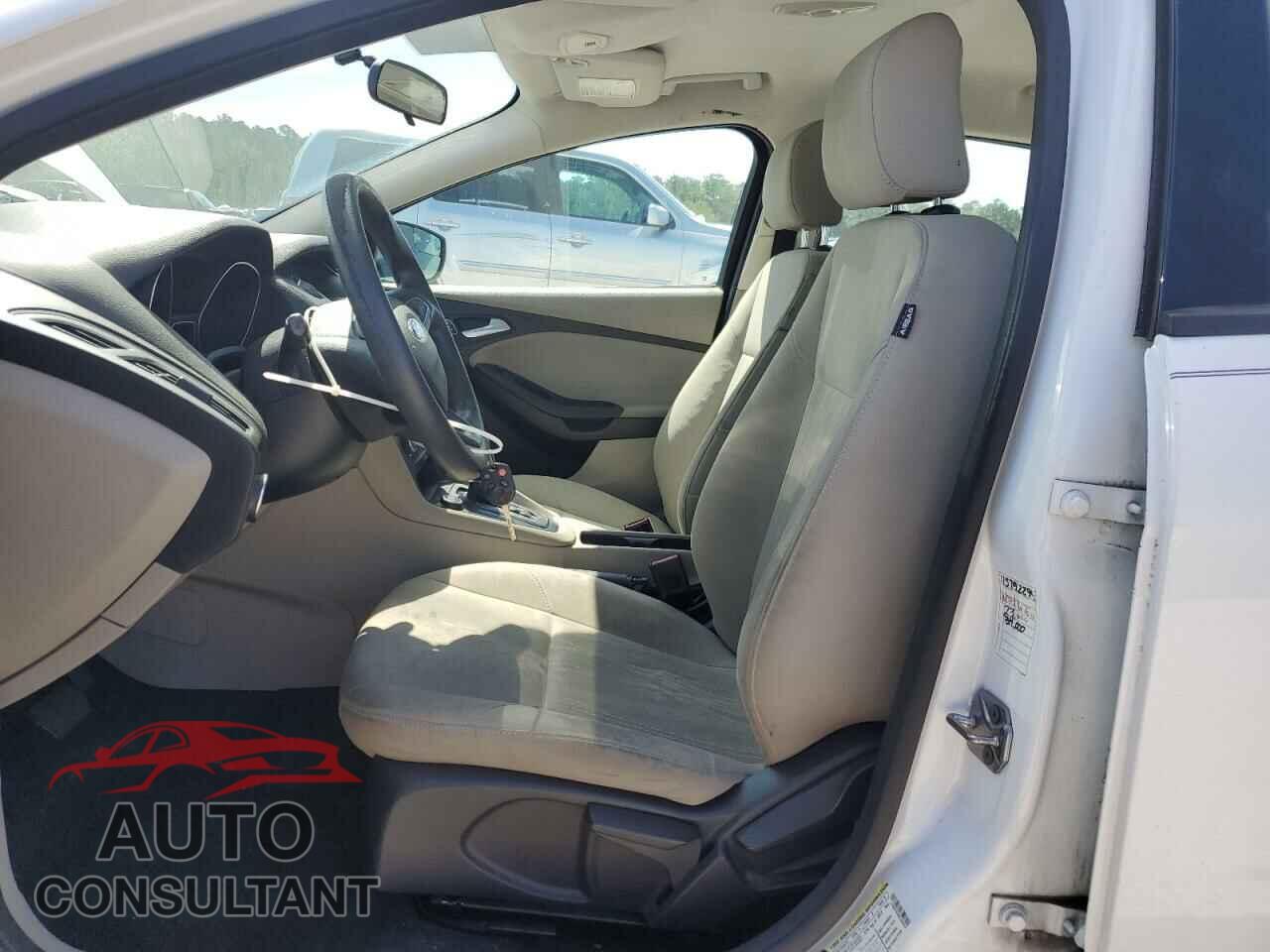 FORD FOCUS 2016 - 1FADP3F29GL290924