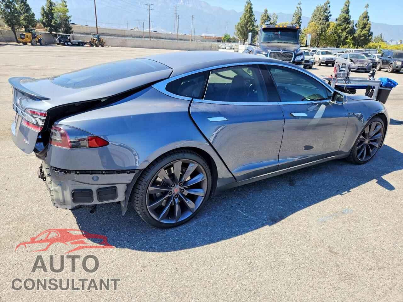 TESLA MODEL S 2013 - 5YJSA1CP5DFP24763
