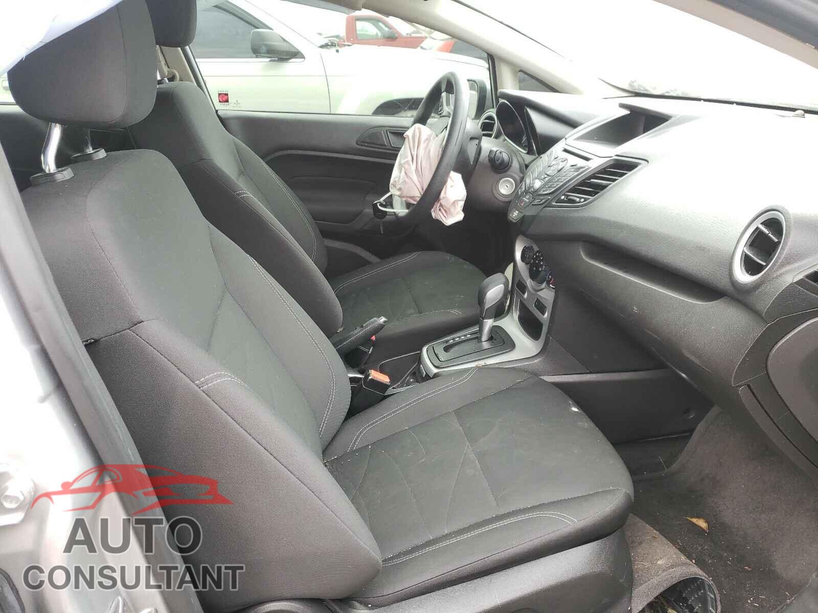 FORD FIESTA 2017 - 3FADP4EJ5HM103127