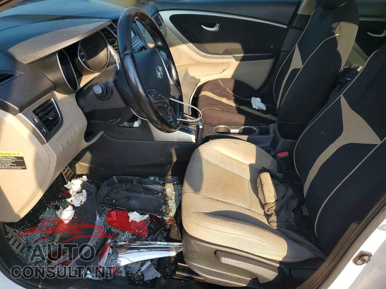 HYUNDAI ELANTRA 2013 - KMHD35LE1DU044905