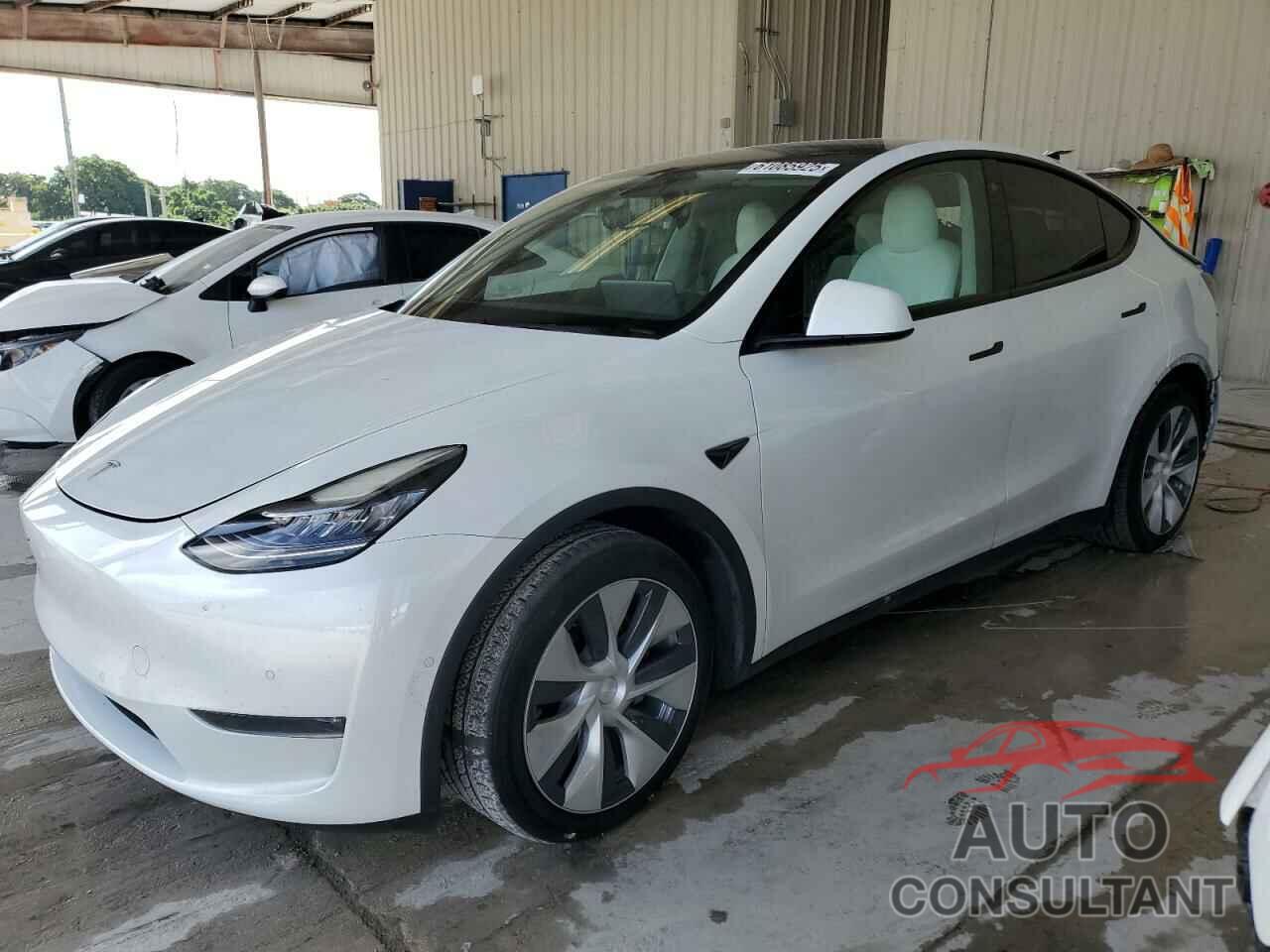 TESLA MODEL Y 2021 - 5YJYGDEE6MF074931