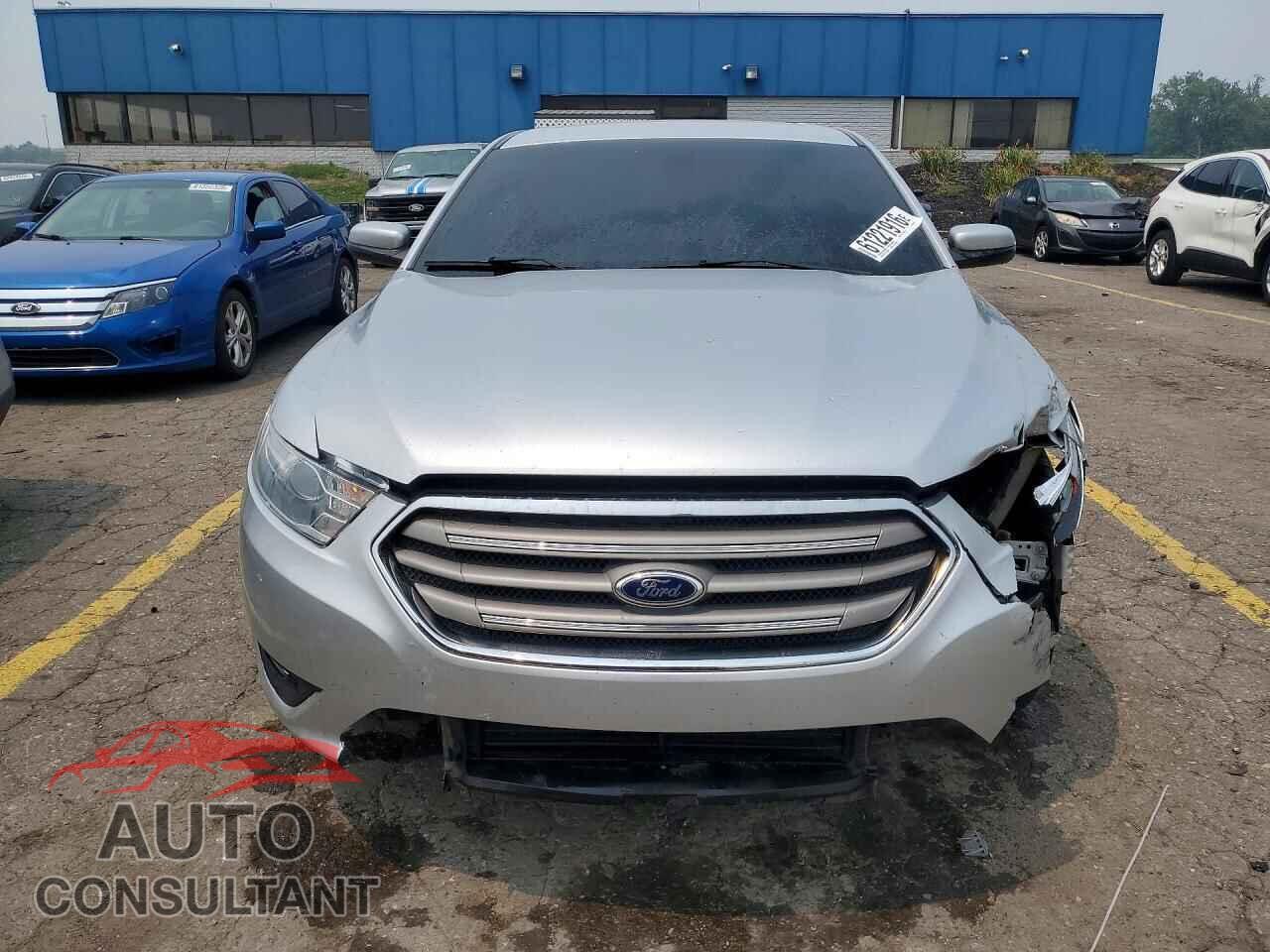 FORD TAURUS 2013 - 1FAHP2E85DG152156