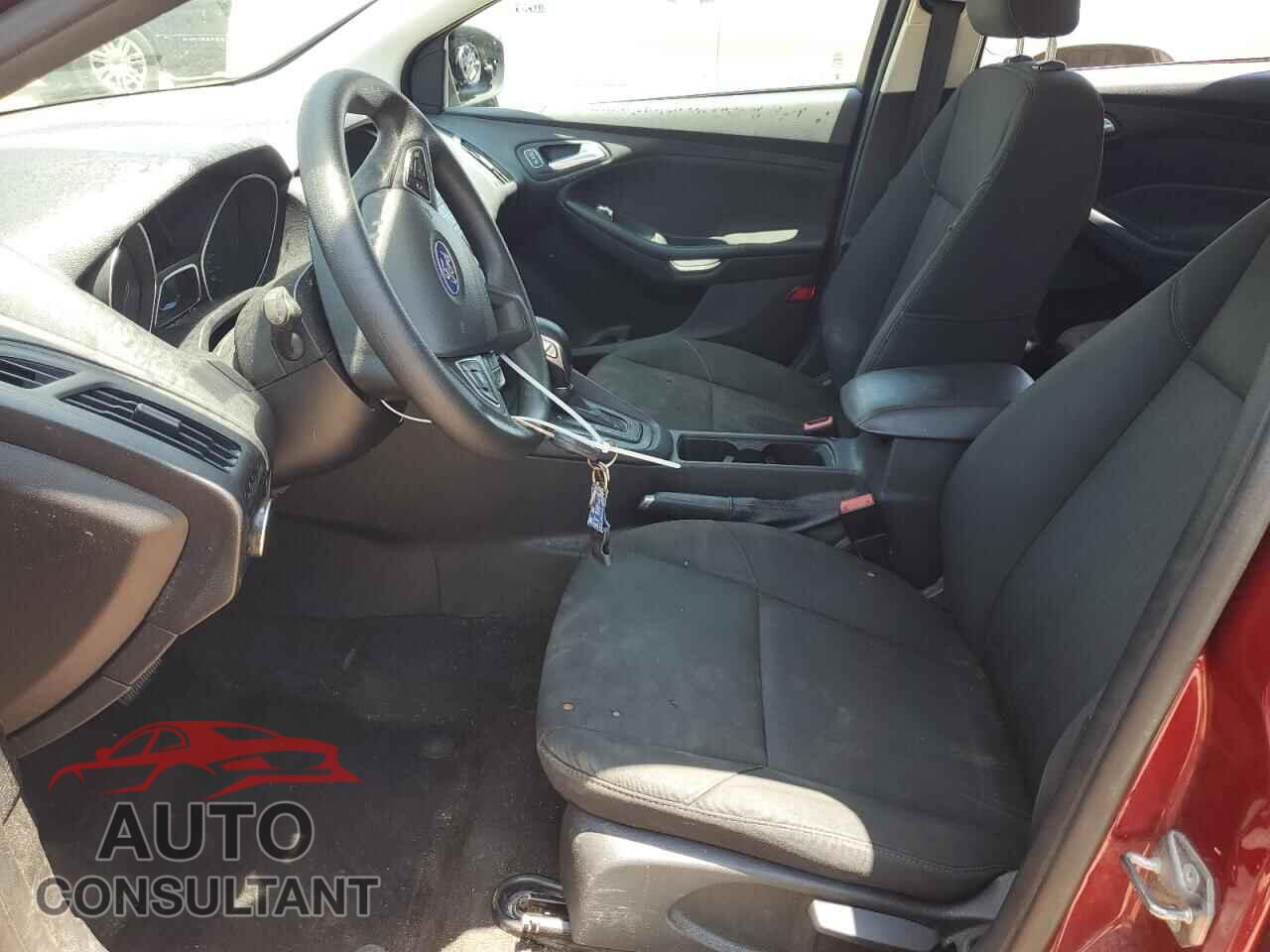 FORD FOCUS 2017 - 1FADP3F28HL256166