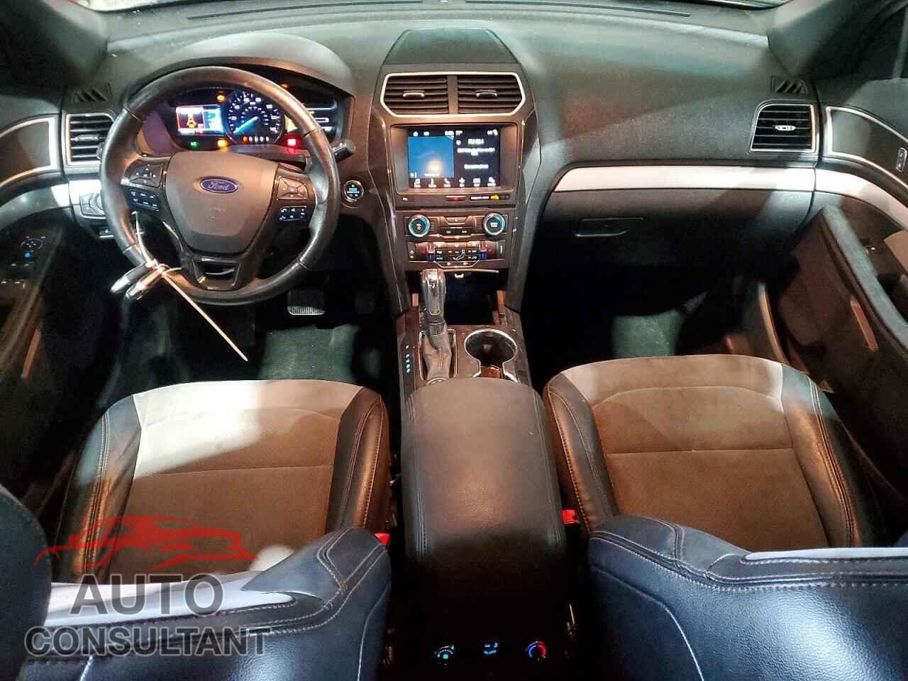 FORD EXPLORER 2017 - 1FM5K8D8XHGA66343