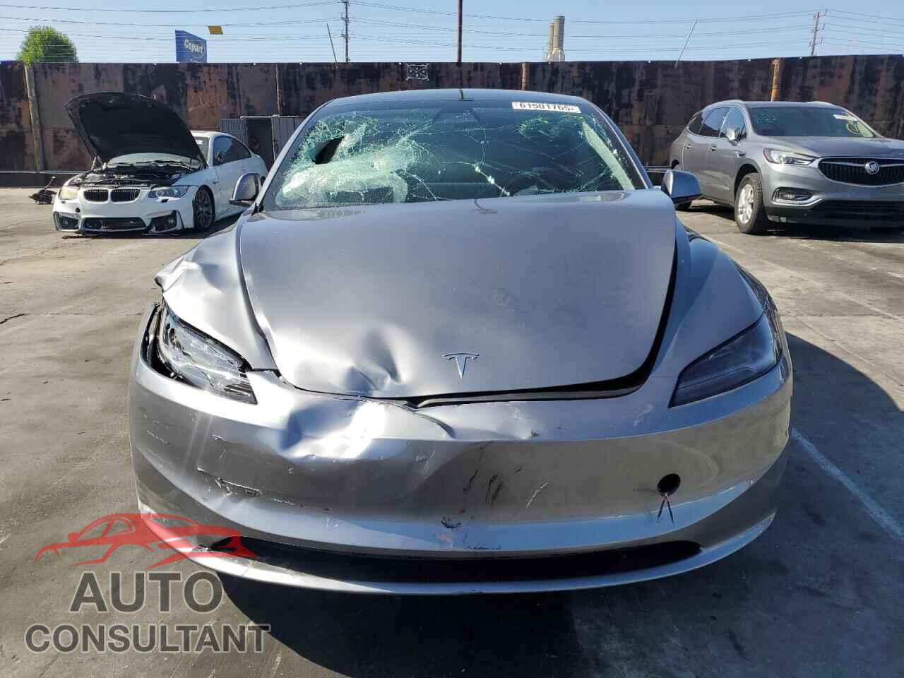 TESLA MODEL 3 2025 - 5YJ3E1EA5SF991884