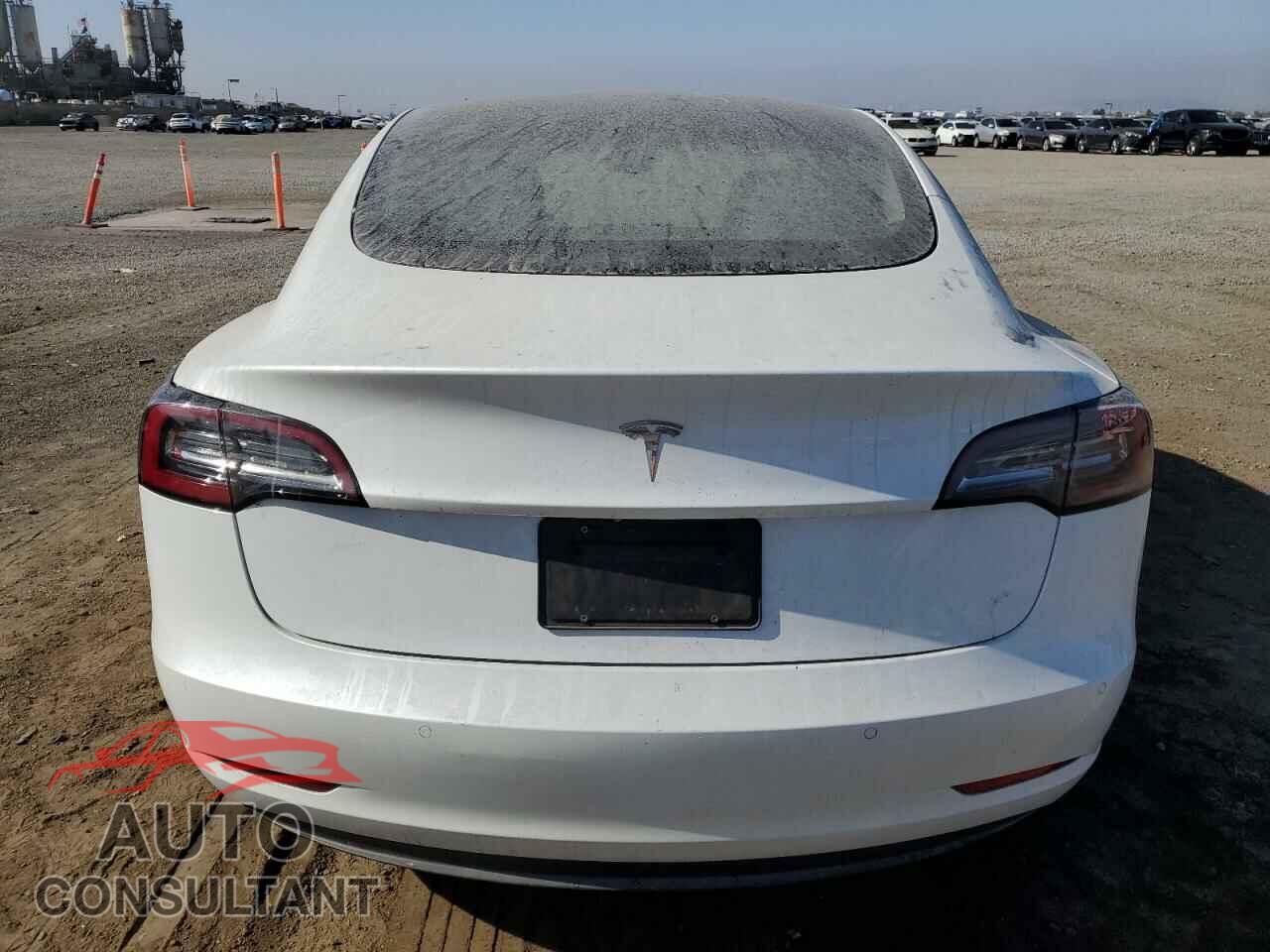 TESLA MODEL 3 2021 - 5YJ3E1EA8MF001197
