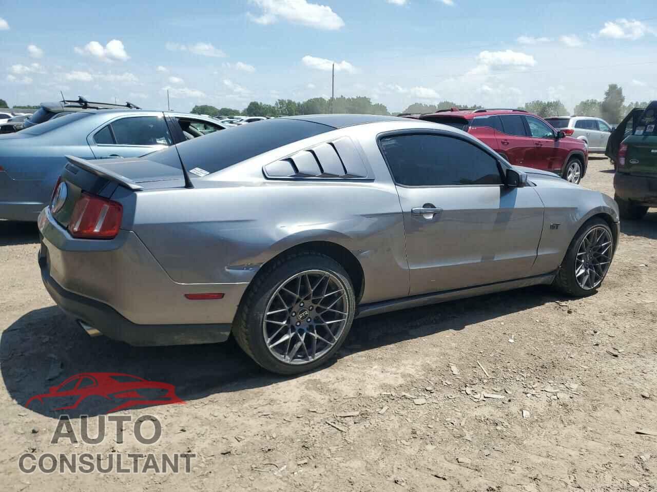 FORD MUSTANG 2010 - 1ZVBP8CH7A5101378
